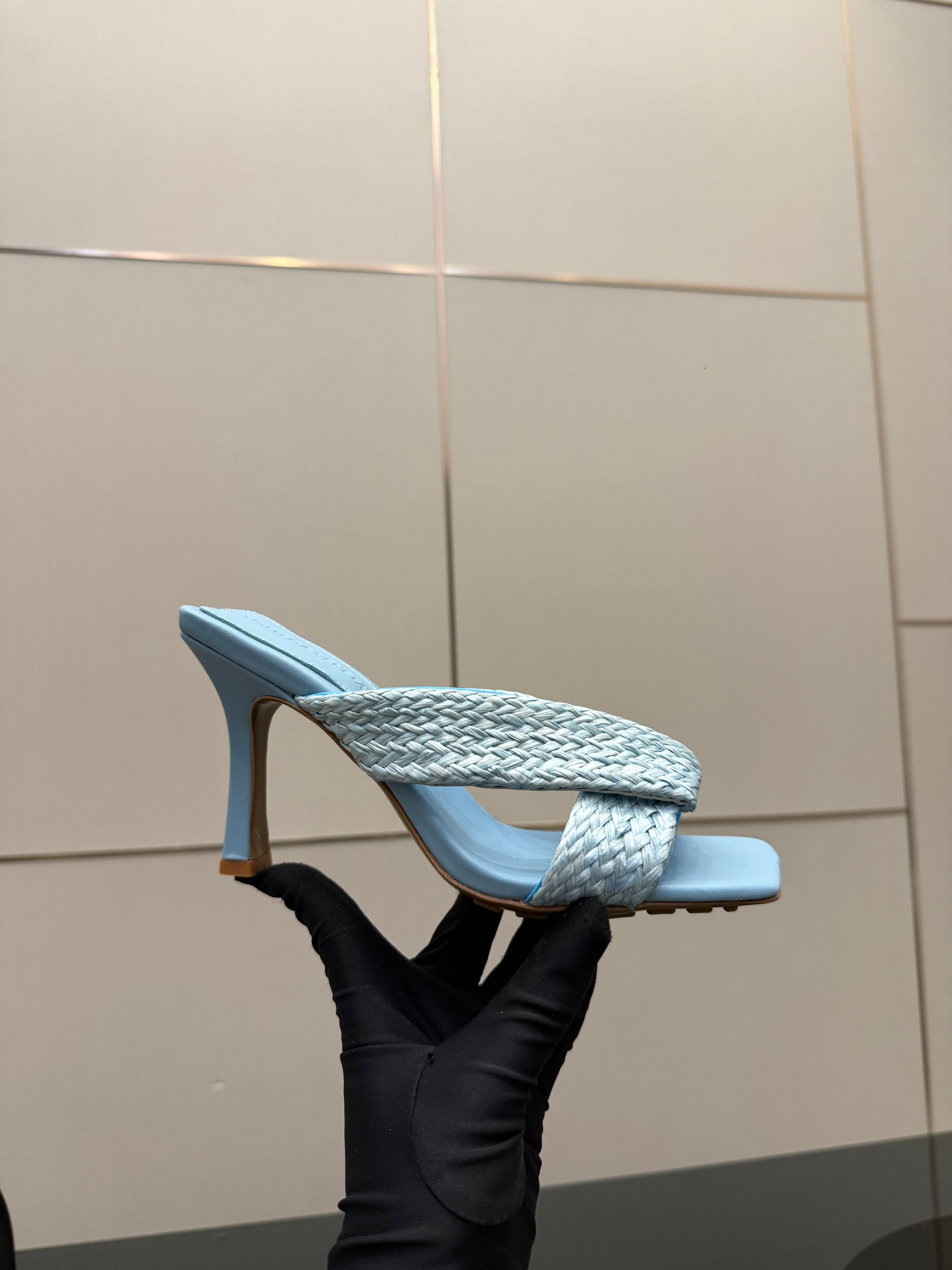 BOTTEGA VENETA 26S HEELED SANDALS 95 MM IN LIGHT BLUE CALFSKIN AND RAFFIA