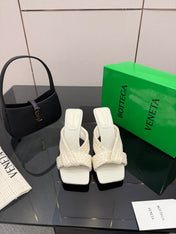 BOTTEGA VENETA 26S HEELED SANDALS 95 MM IN CREAM WHITE CALFSKIN AND RAFFIA