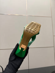 BOTTEGA VENETA 26S HEELED SANDALS 95 MM IN GREEN CALFSKIN AND RAFFIA