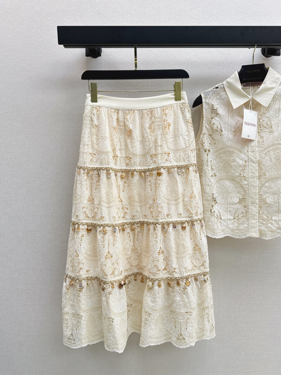 VALENTINO 26S LACE TOP AND SKIRT SET STYLE 29