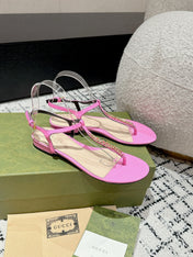 THONG SANDAL IN FUSCIA PINK CALFSKIN WITH GOLD HARDWARE