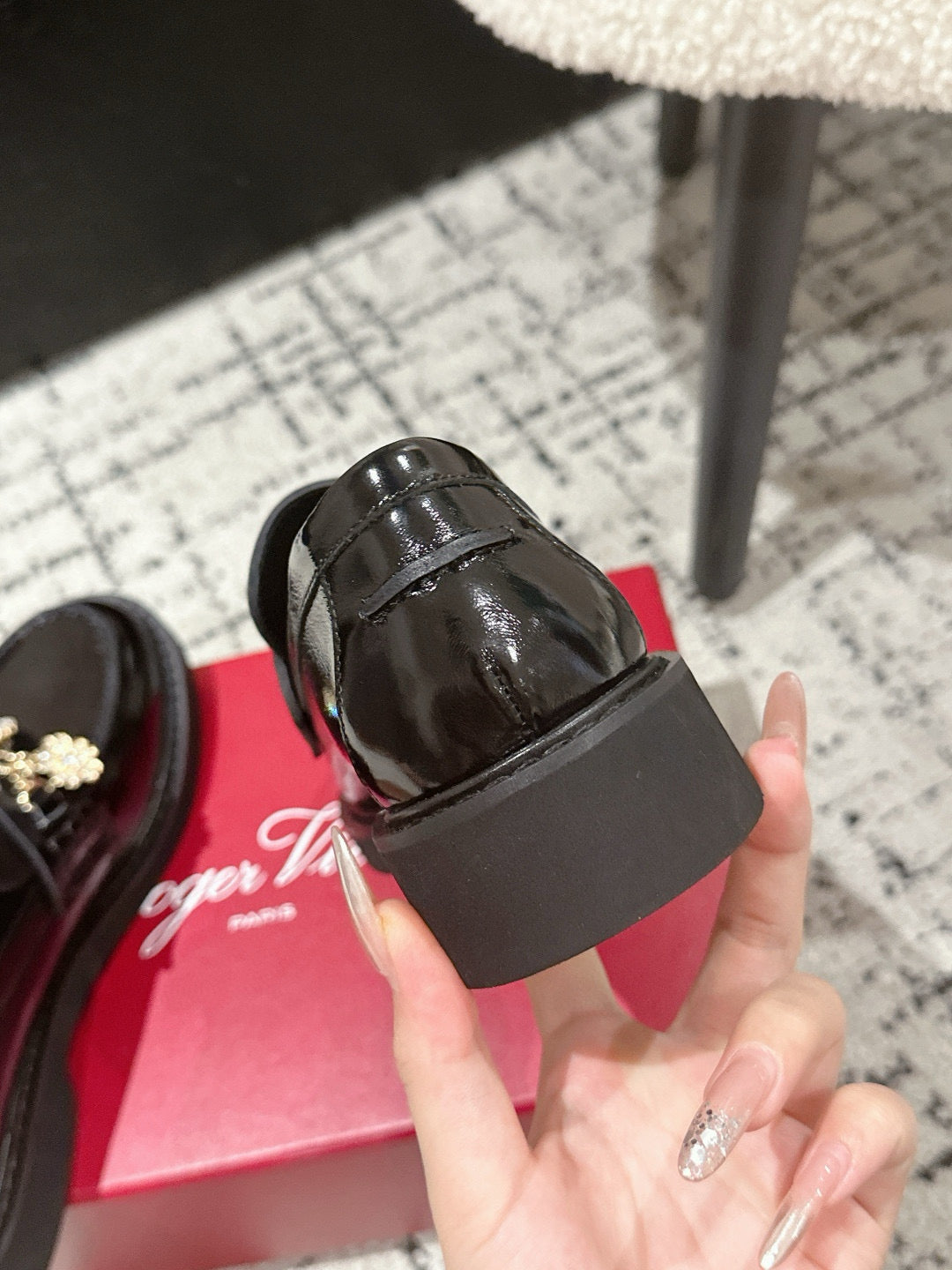 ROGER VIVIER 25S RANGERS CHAIN LOAFER IN BLACK PATENT CALFSKIN