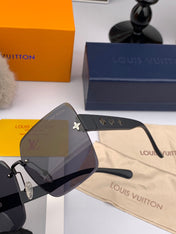 SQUARE SUNGLASSES L5970 IN BLACK ACETATE