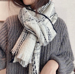 CHANEL 25S SCARF 200 IN CASHMERE 732053