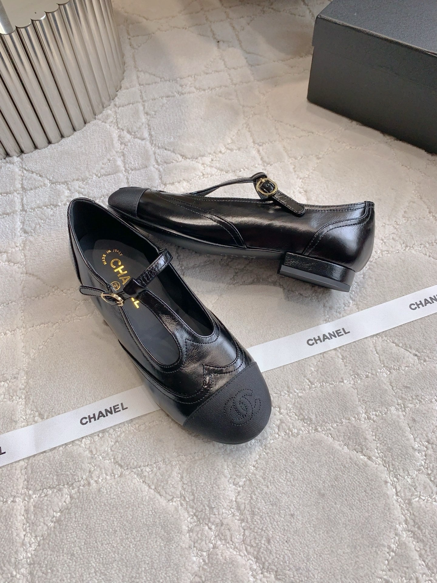 CHANEL 25S MARY JANE IN BLACK FULL CALFSKIN AND CANVAS GOLD HARDWARE