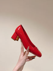 SWING HIGH PUMP 55 MM IN CRIMSON RED PATENT CALFSKIN