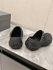 BOUNCER CLOG IN BLACK RUBBER