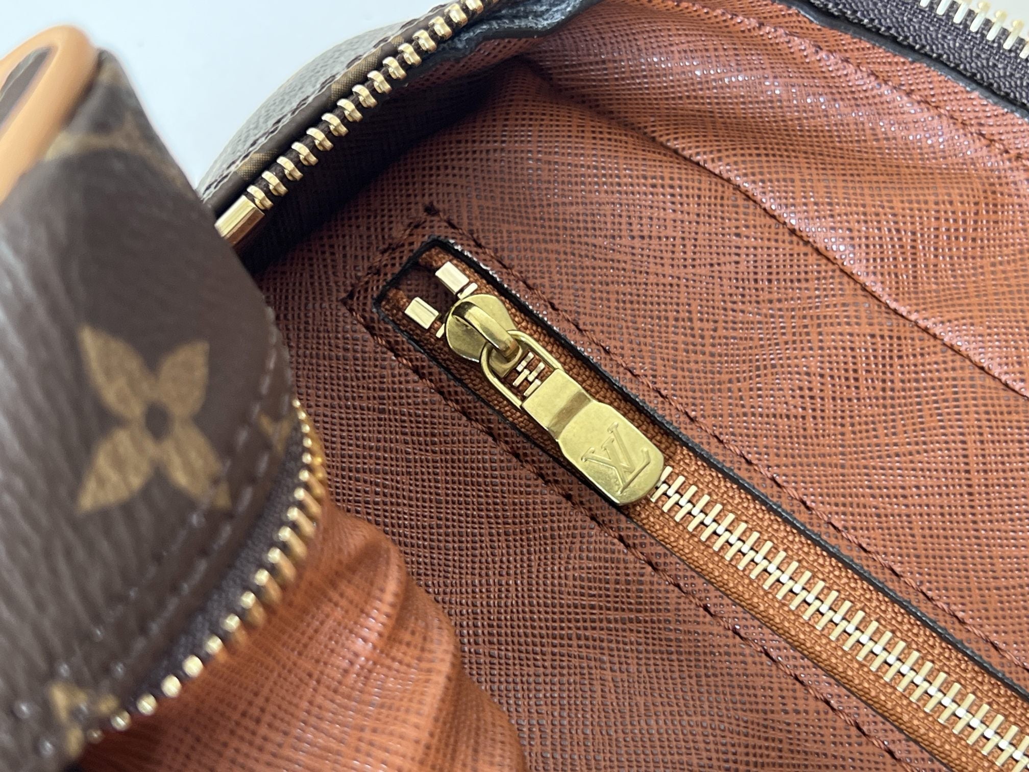 LV 25S TROCADERO MESSENGER BAG 29 IN BROWN MONOGRAM COATED CANVAS