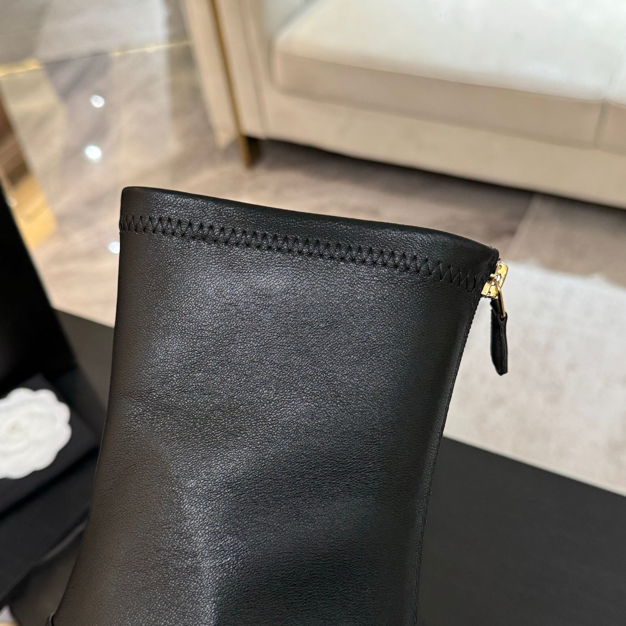 CC PEARL BOOTS 65MM IN BLACK CALFSKIN