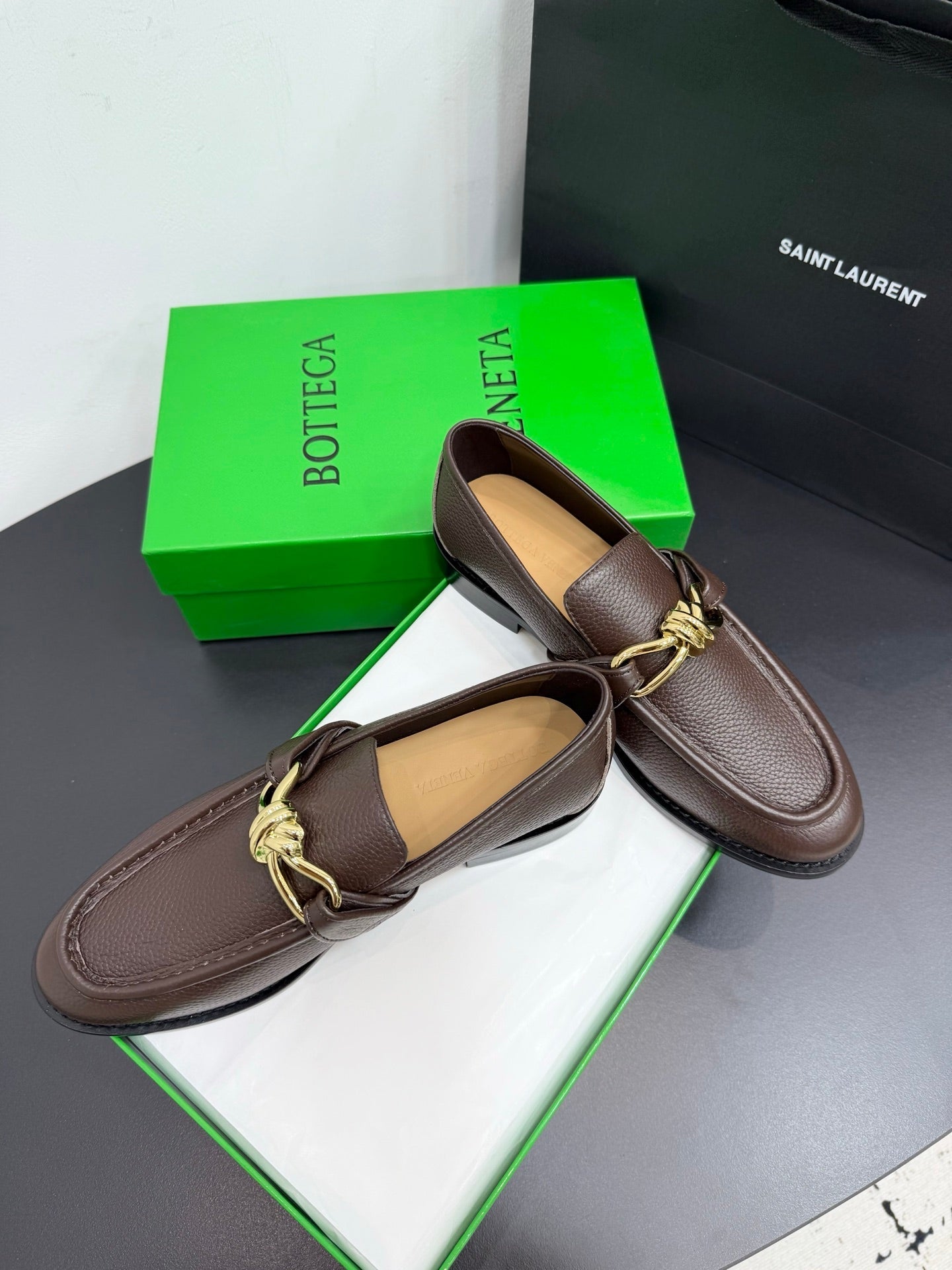 BOTTEGA VENETA 26S LOAFERS IN BROWN GRAINED CALFSKIN WITH GOLD HARDWARE