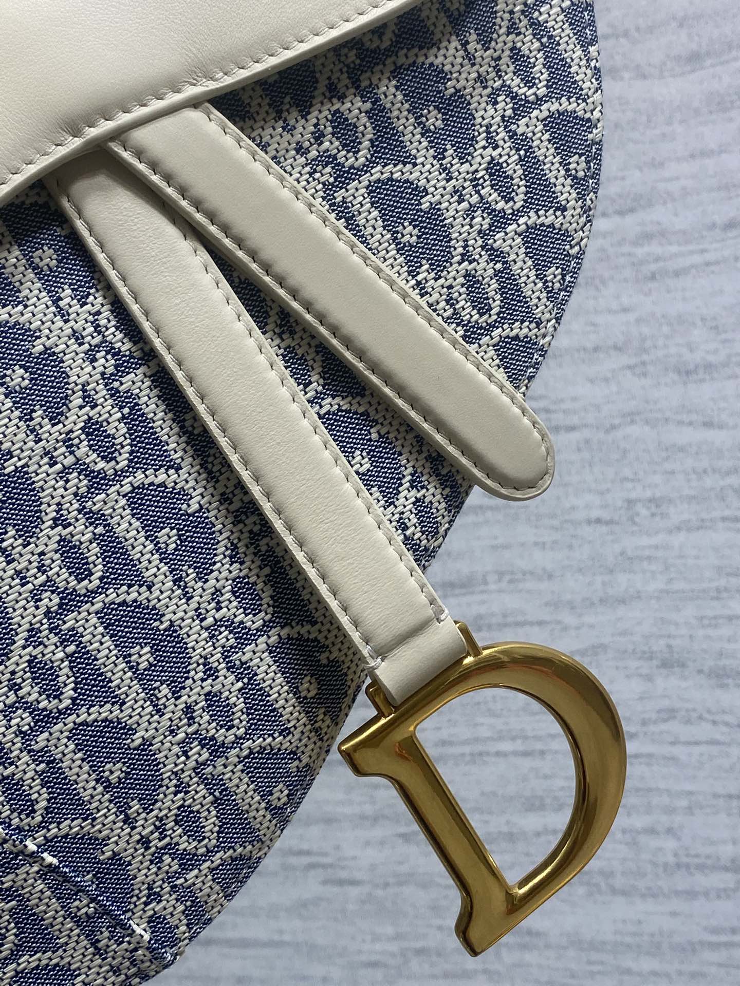 DIOR 25S SOFT SADDLE BAG 25 IN BLUE DIOR OBLIQUE CHAMBRAY AND IVORY SMOOTH CALFSKIN