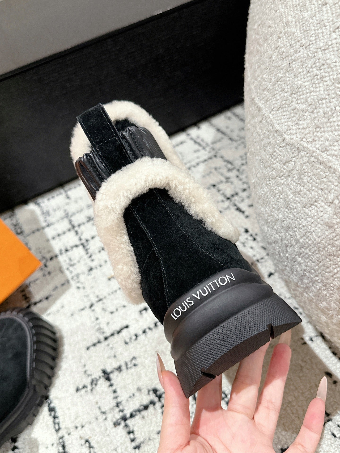 RUBY FLAT ANKLE BOOT IN BLACK SUEDE WITH WHITE SHEARLING