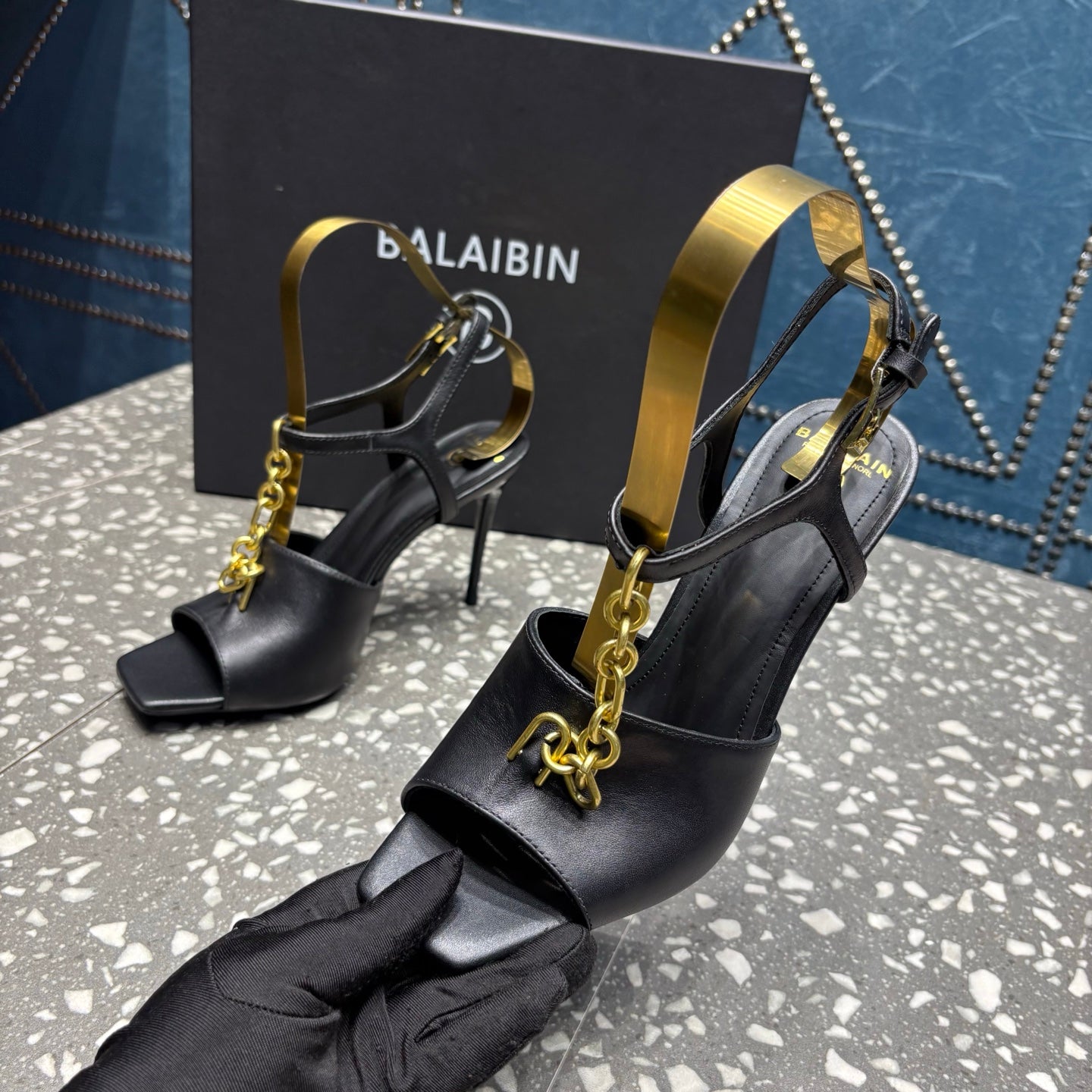 BALMAIN 26S HIGH-HEEL SANDALS 95 MM IN BLACK CALFSKIN