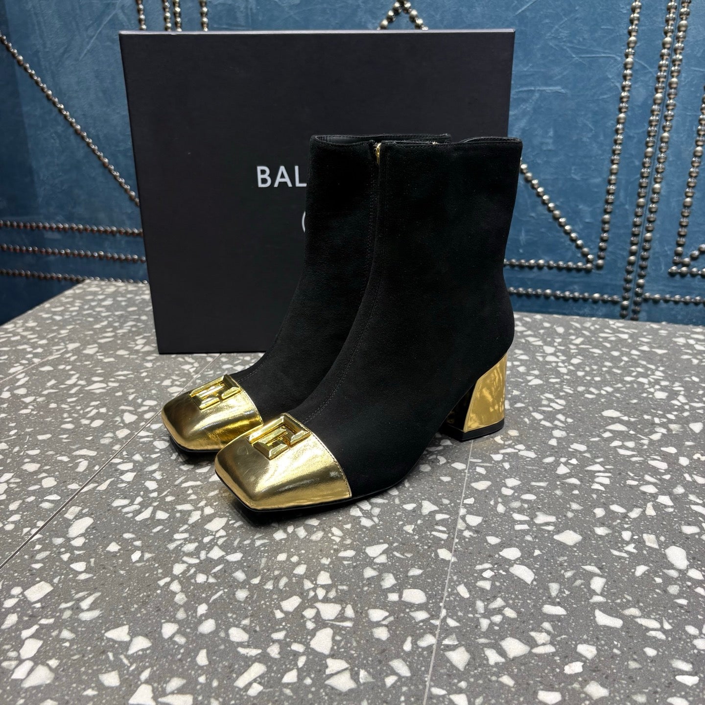 BALMAIN 26S BOOTS 65 MM IN BLACK SUEDE AND GOLD CALFSKIN