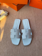 0RAN SANDALS IN ICE BLUE CALFSKIN
