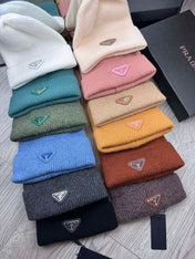 BEANIE HAT IN LIGHT BROWN WOOL 332402