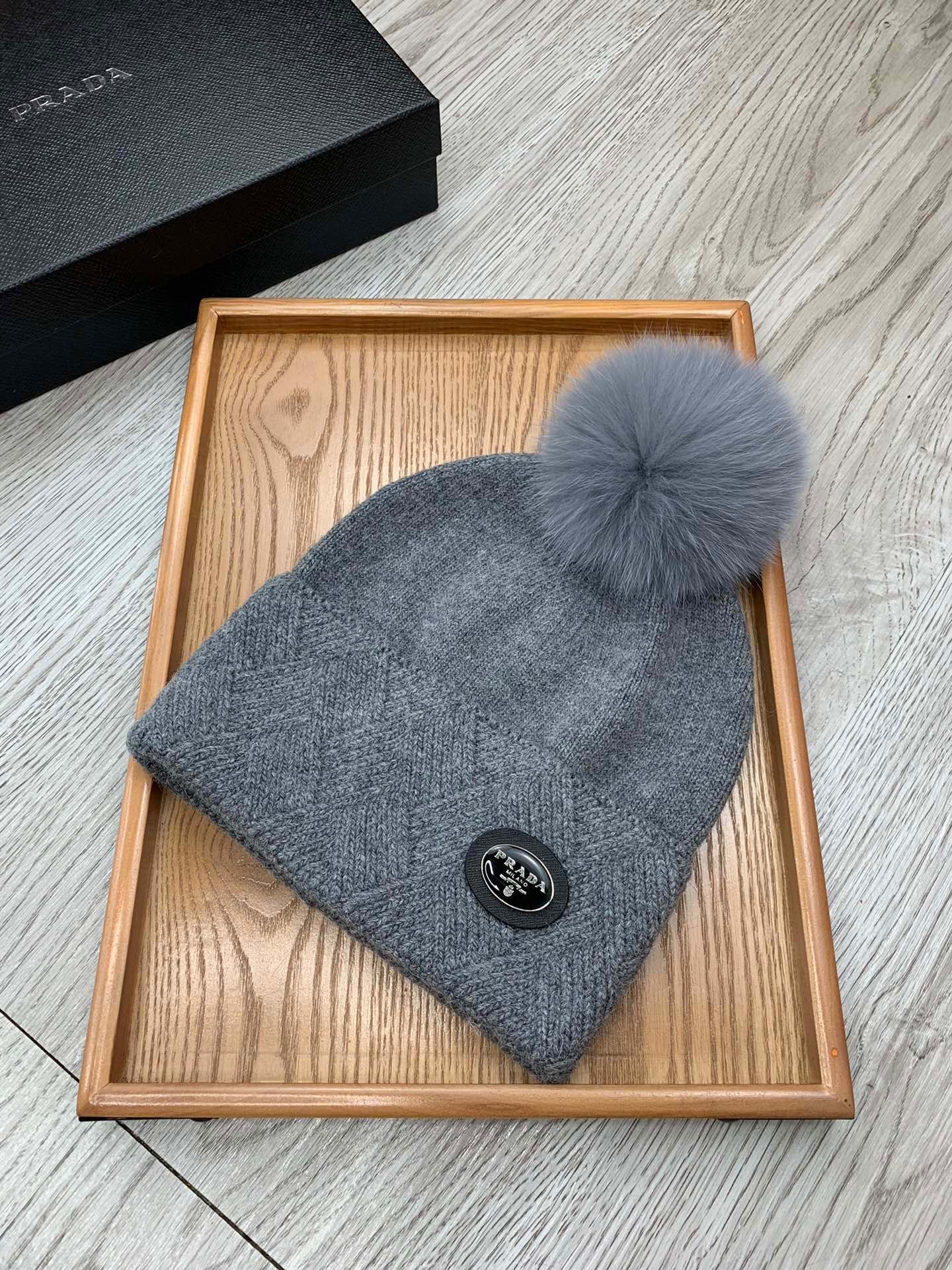 BEANIE HAT IN SHARK GRAY WOOL AND RABBIT FUR 346719