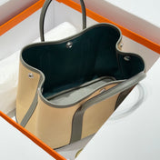 GARDEN PARTY 30CM IN DARK BEIGE TOILETS COTTON CANVAS AND GREY CALFSKIN