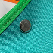 GARDEN PARTY 30CM IN CADMIUM GREEN TOILETS COTTON CANVAS AND GREEN CALFSKIN