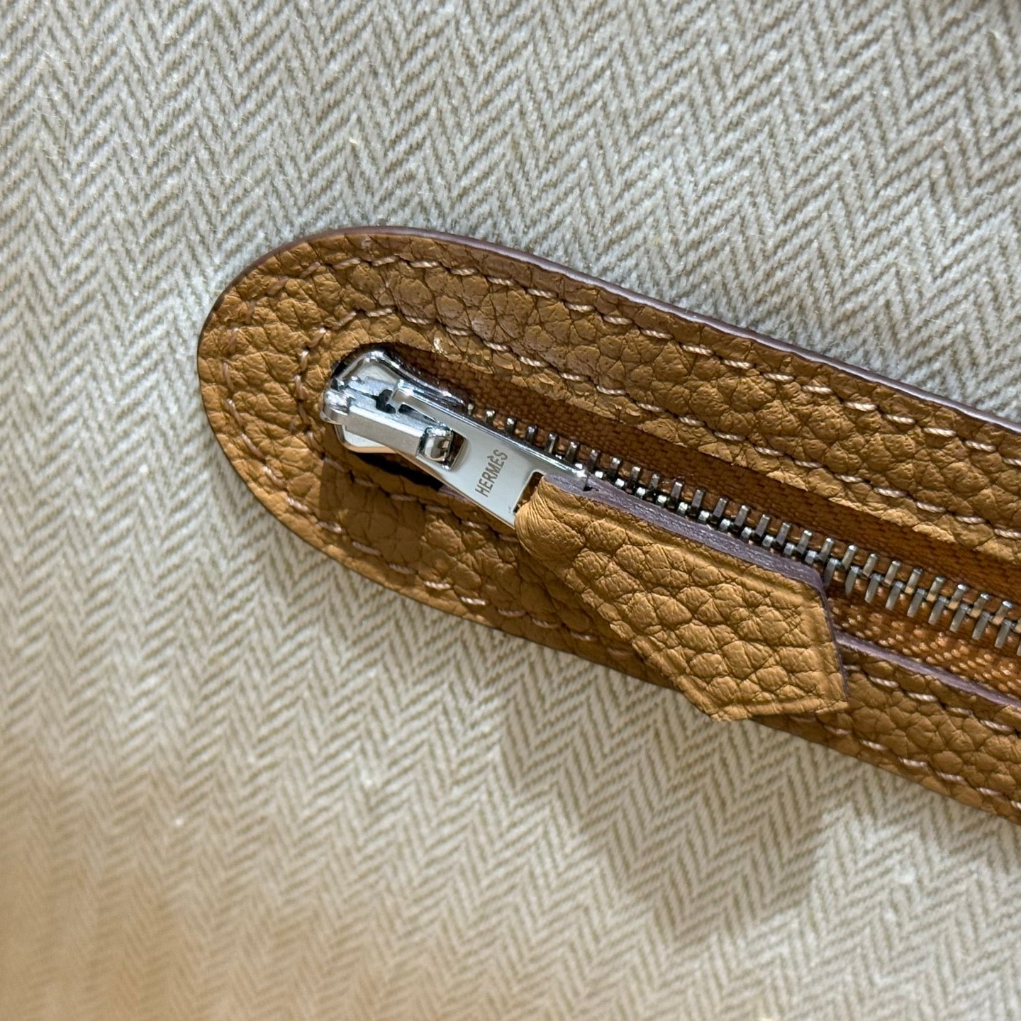 HERMES 25S GARDEN PARTY 30 IN CARAMEL CALFSKIN