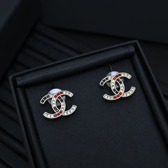 DOUBLE C STUD EARRINGS IN LIGHT GOLD METAL WITH MULTICOLOR CRYSTALS
