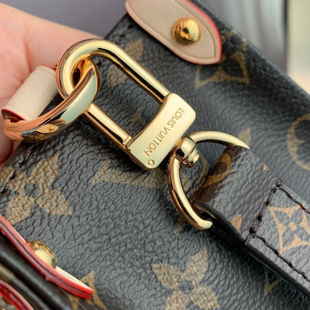SAC PLAT 22 IN BROWN MONOGRAM COATED CANVAS AND CALFSKIN GOLD HARDWARE