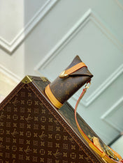 ENVELOPE POUCH 18 IN BROWN MONOGRAM COATED CANVAS AND CALFSKIN