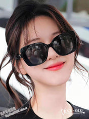 SQUARE SUNGLASSES 55133 IN ACETATE METAL FRAME