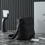 BOTTEGA VENETA 25S DIAGO HOBO 39 IN BLACK CALFSKIN