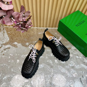 HADDOCK LACE-UP SHOE IN BLACK CALFSKIN WITH WOVEN DESIGN