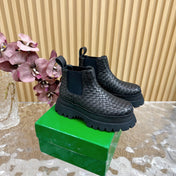 FIREMAN ANKLE BOOT IN BLACK CALFSKIN WITH WOVEN DESIGN