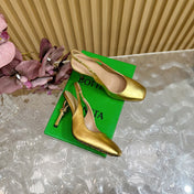 KNOT PUMP 9 CM IN GOLD CALFSKIN WITH GOLD FINISHED METAL HEEL