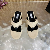 ALAIA PLATFORM THONG SANDALS 25S IN LIGHT BEIGE RAFFIA AND CALFSKIN