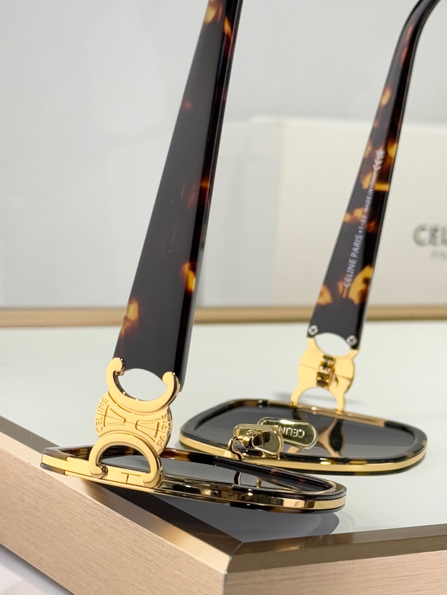 TRIOMPHE SUNGLASSES CL40250 IN METAL