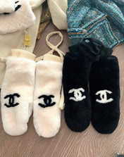 GLOVES IN WHITE RABBIT FUR AND LAMBSKIN 456404