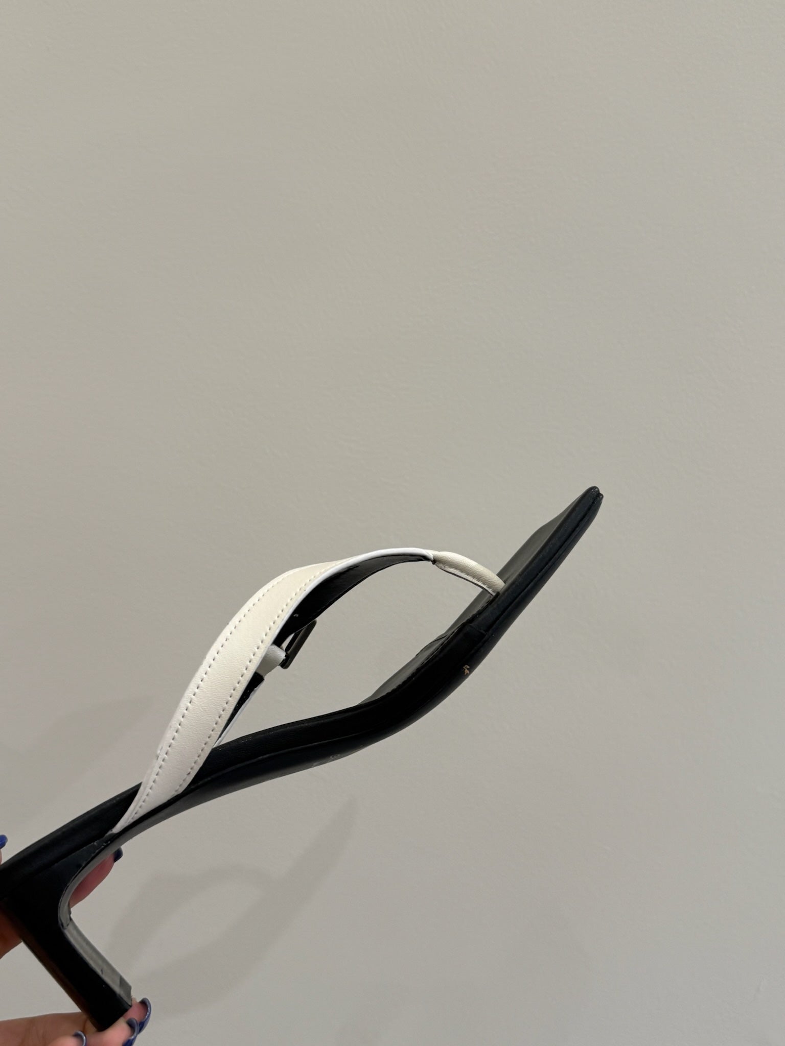 BALENCIAGA 25S HIGH-HEELED FLIP-FLOPS IN WHITE MIX BLACK CALFSKIN WITH SILVER HARDWARE