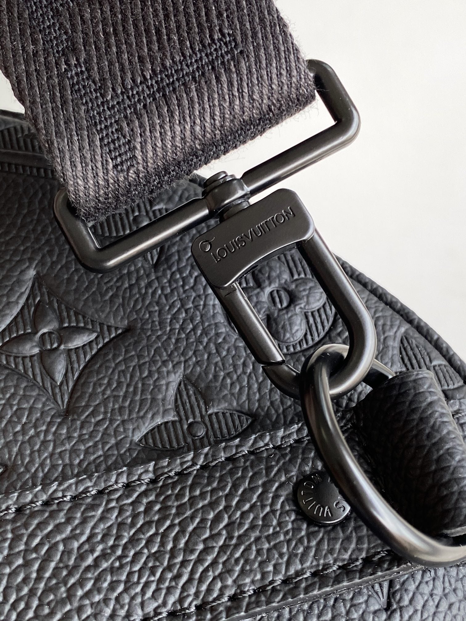 LV 25S KEEPALL BANDOULIÈRE BAG 50 IN BLACK EMBOSSED TAURILLON CALFSKIN MONOGRAM