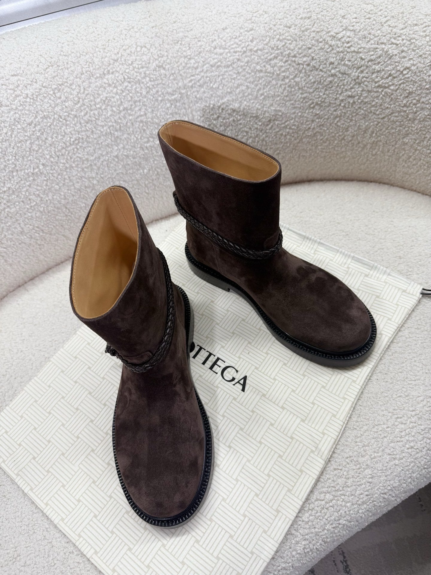 BOTTEGA VENETA 26S ANKLE BOOTS IN DARK BROWN SUEDE WITH ROPE DETAIL