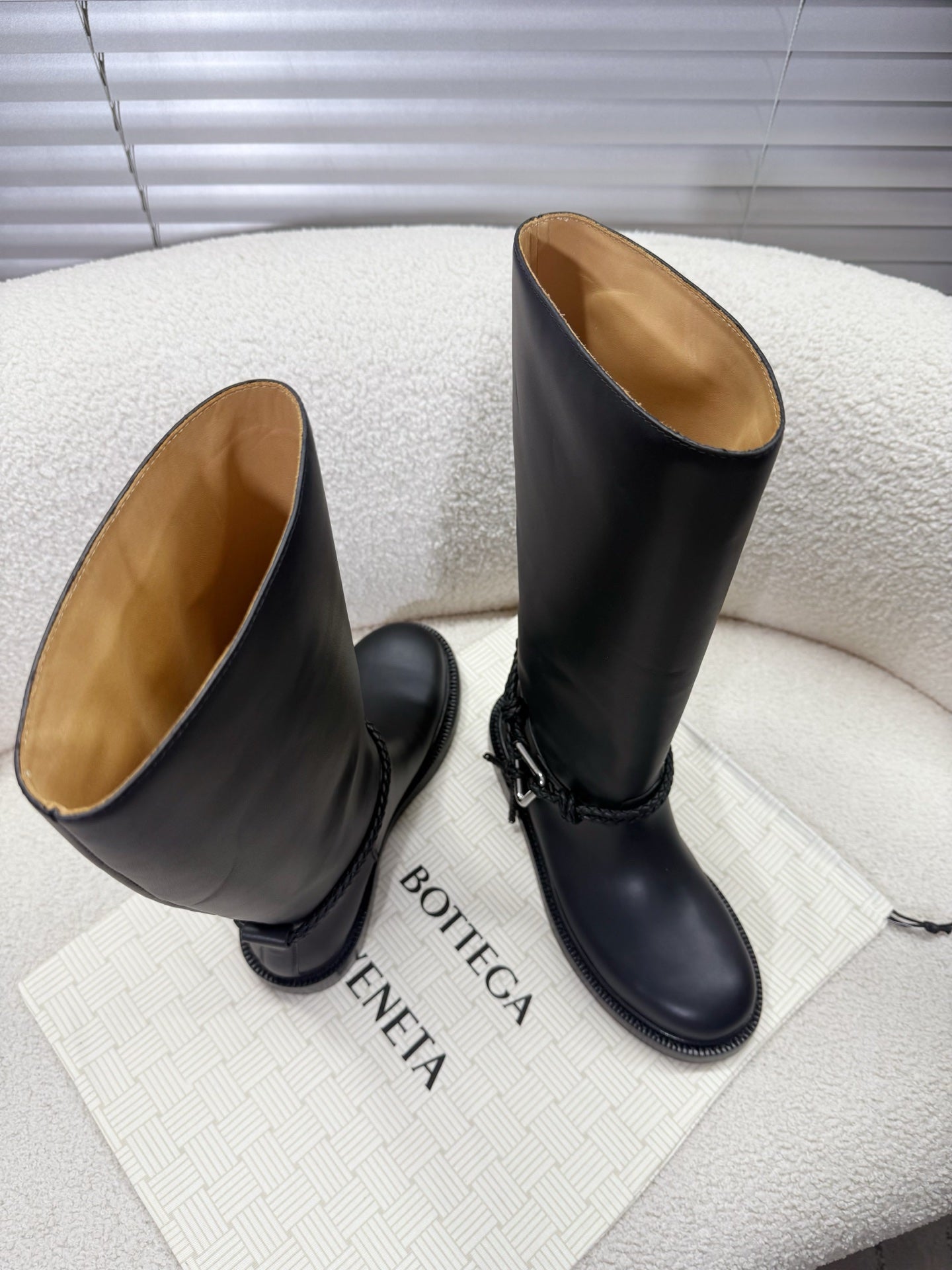 BOTTEGA VENETA 26S TALL BOOTS IN BLACK CALFSKIN WITH ROPE DETAIL