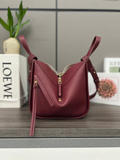 LOE 20 HAMMOCK COMPACT BAG IN BURGUNDY RED CALFSKIN