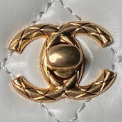 CHANEL 25S CLASSIC COCO HANDLE BAG 19 CM IN WHITE LAMBSKIN WITH GOLD HARDWARE