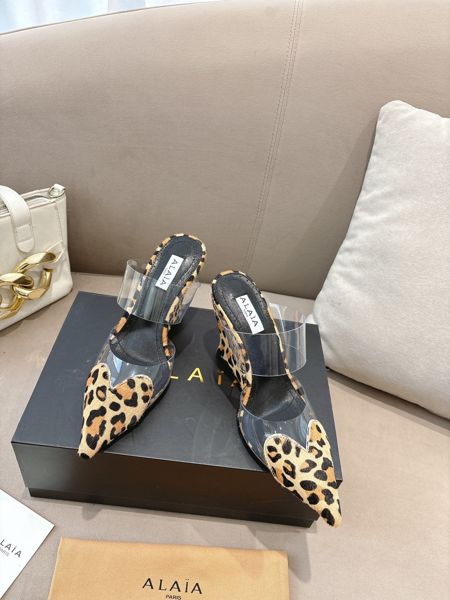 ALAIA 26S HIGH-HEEL WEDGE MULES 95 MM IN LEOPARD PRINT PONY HAIR