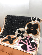 LV SCARF 90 CM IN SILK 704579
