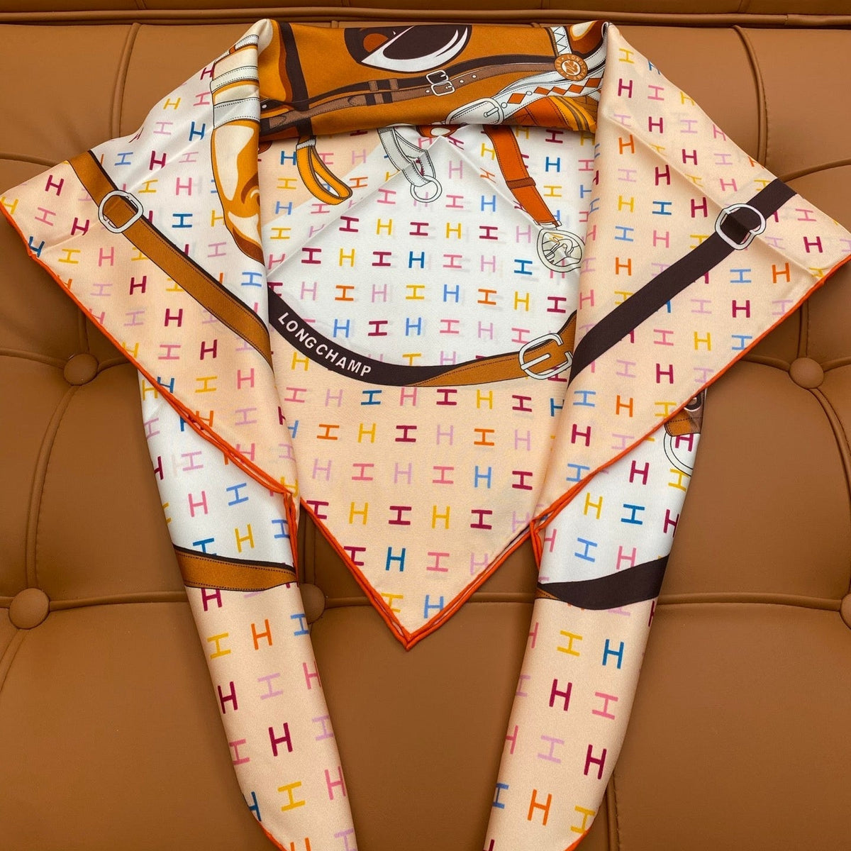 HERMES 25S SCARF 90 IN SILK 703679