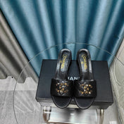 MULE SLIDE SANDAL IN BLACK LAMBSKIN