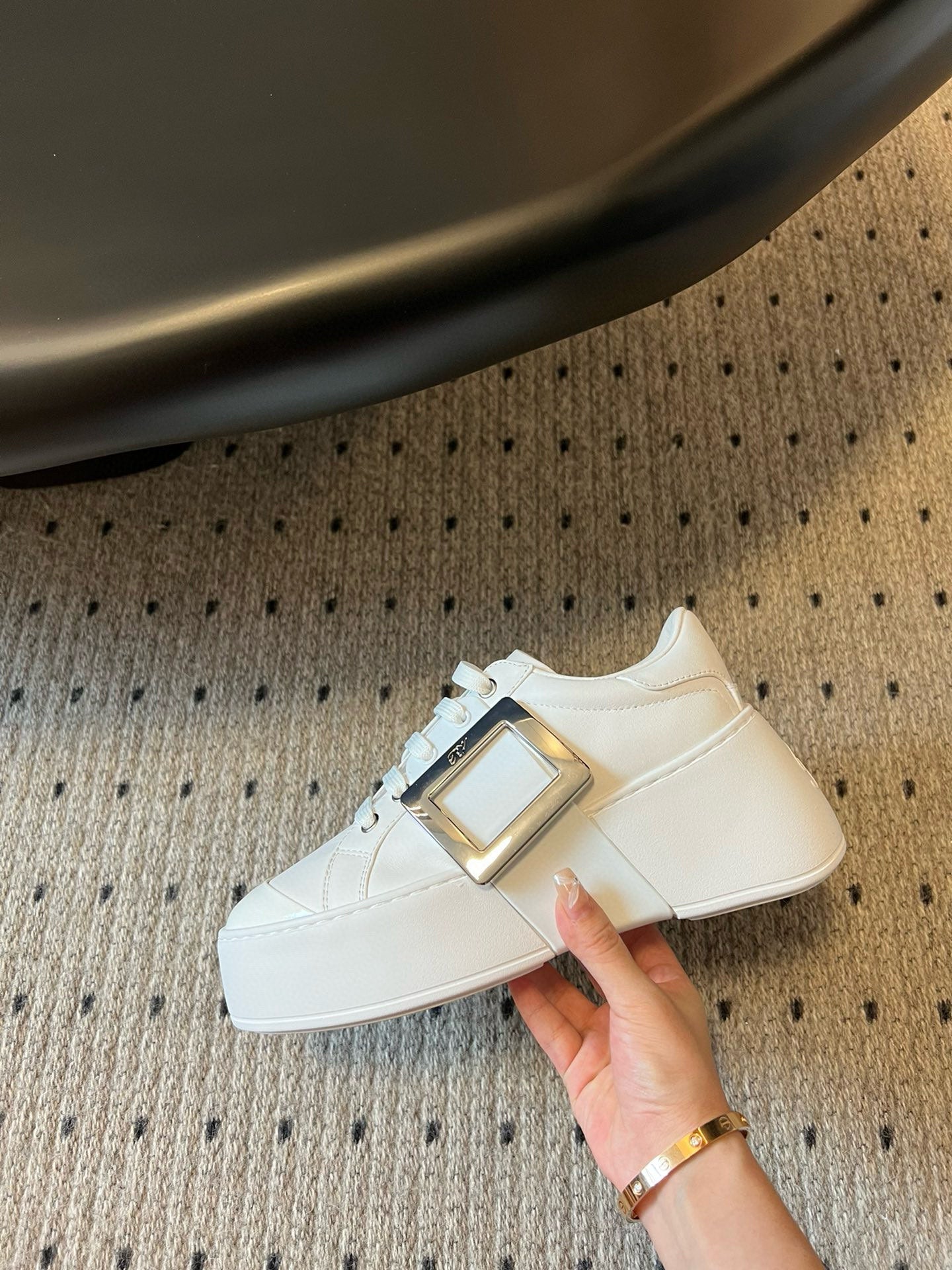 VIV' SKATE SNEAKERS IN WHITE SMOOTH CALFSKIN SILVER BUCKLE
