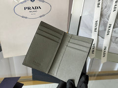 EMBOSSED LOGO WALLET 11 IN FINCH GREEN CALFSKIN