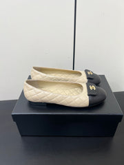 CC BALLET FLAT 25SS IN BEIGE MIX BLACK LAMBSKIN WITH GOLD HARDWARE