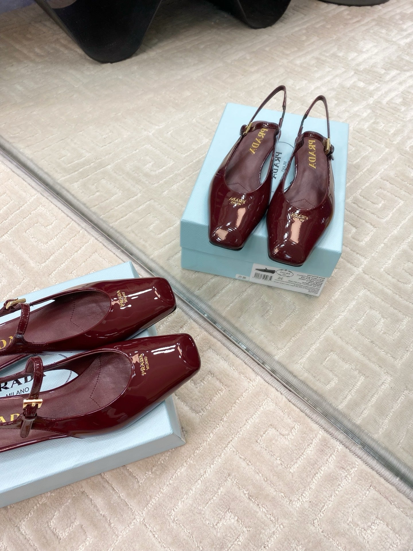 MARY JANE SLINGBACK SQUARE TOE IN BURGUNDY RED PATENT SHEEPSKIN