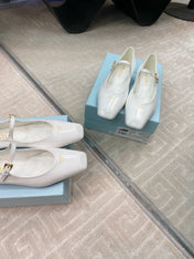 MARY JANE FLATS SQUARE TOE IN WHITE PATENT SHEEPSKIN